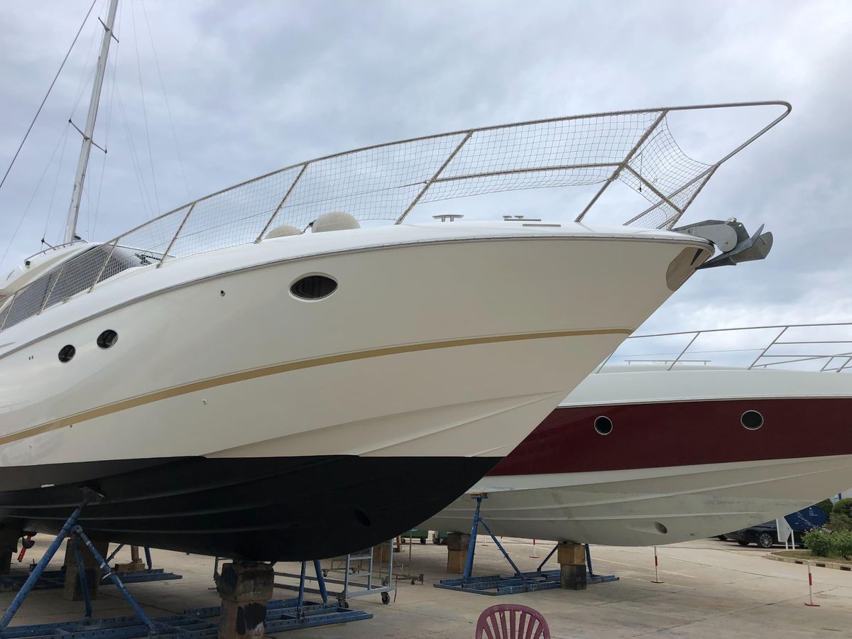 2008 Princess 52 