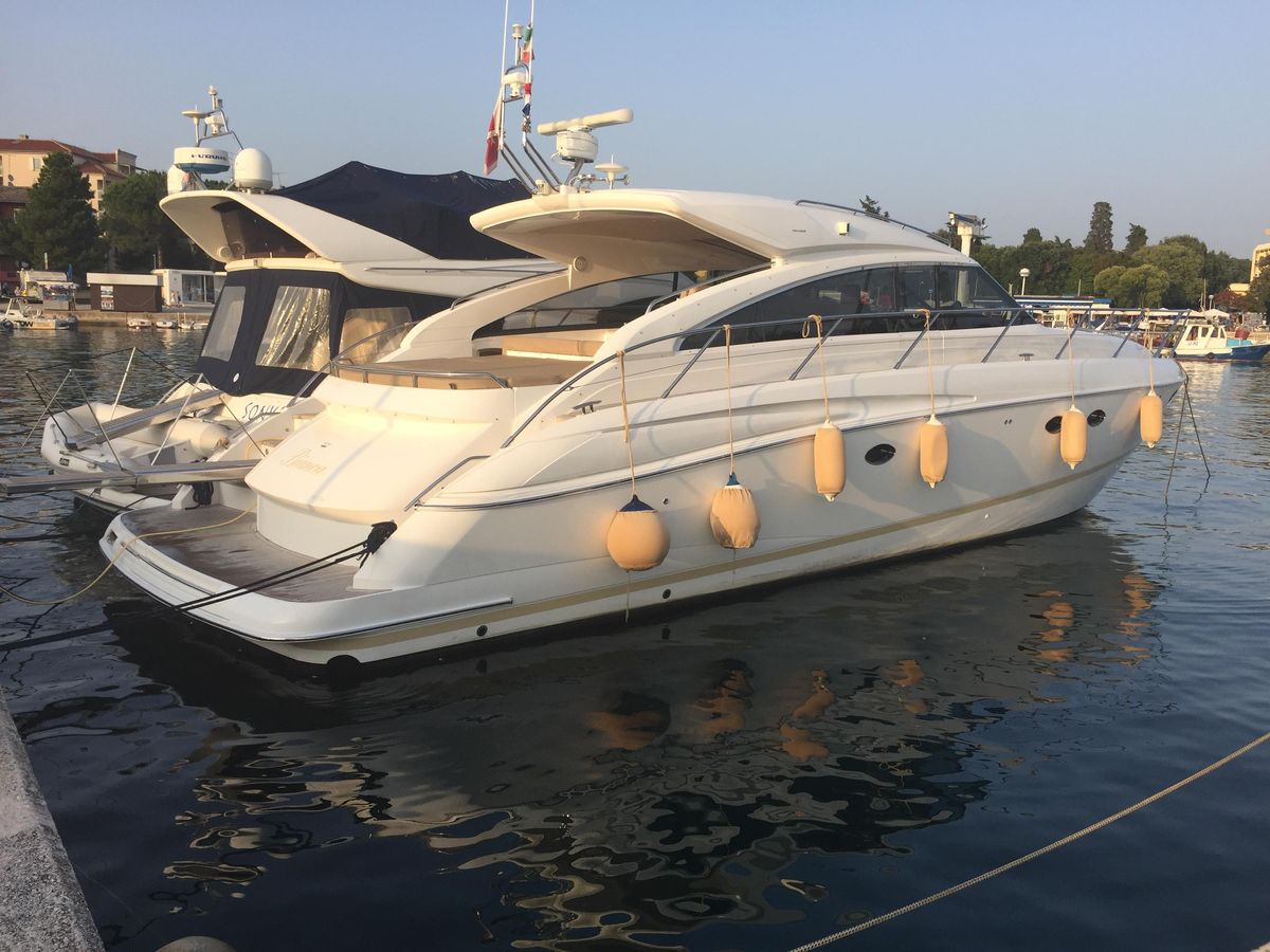 2008 Princess 52 