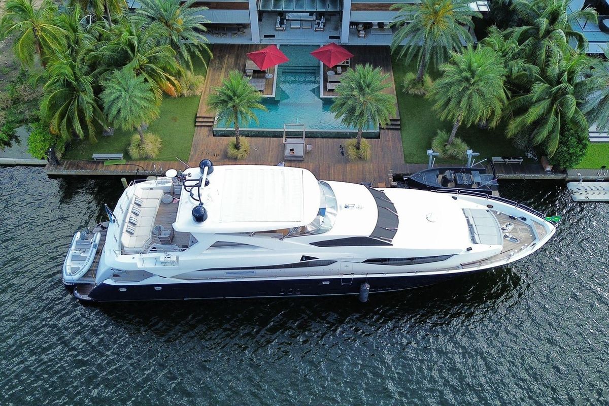 2011 Sunseeker 111 