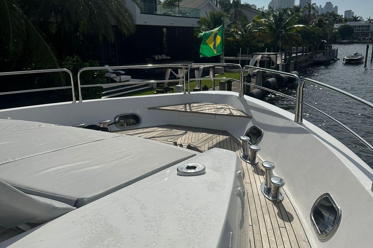 2011 Sunseeker 111 