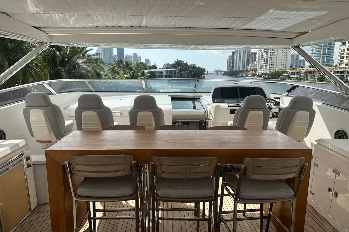2011 Sunseeker 111 