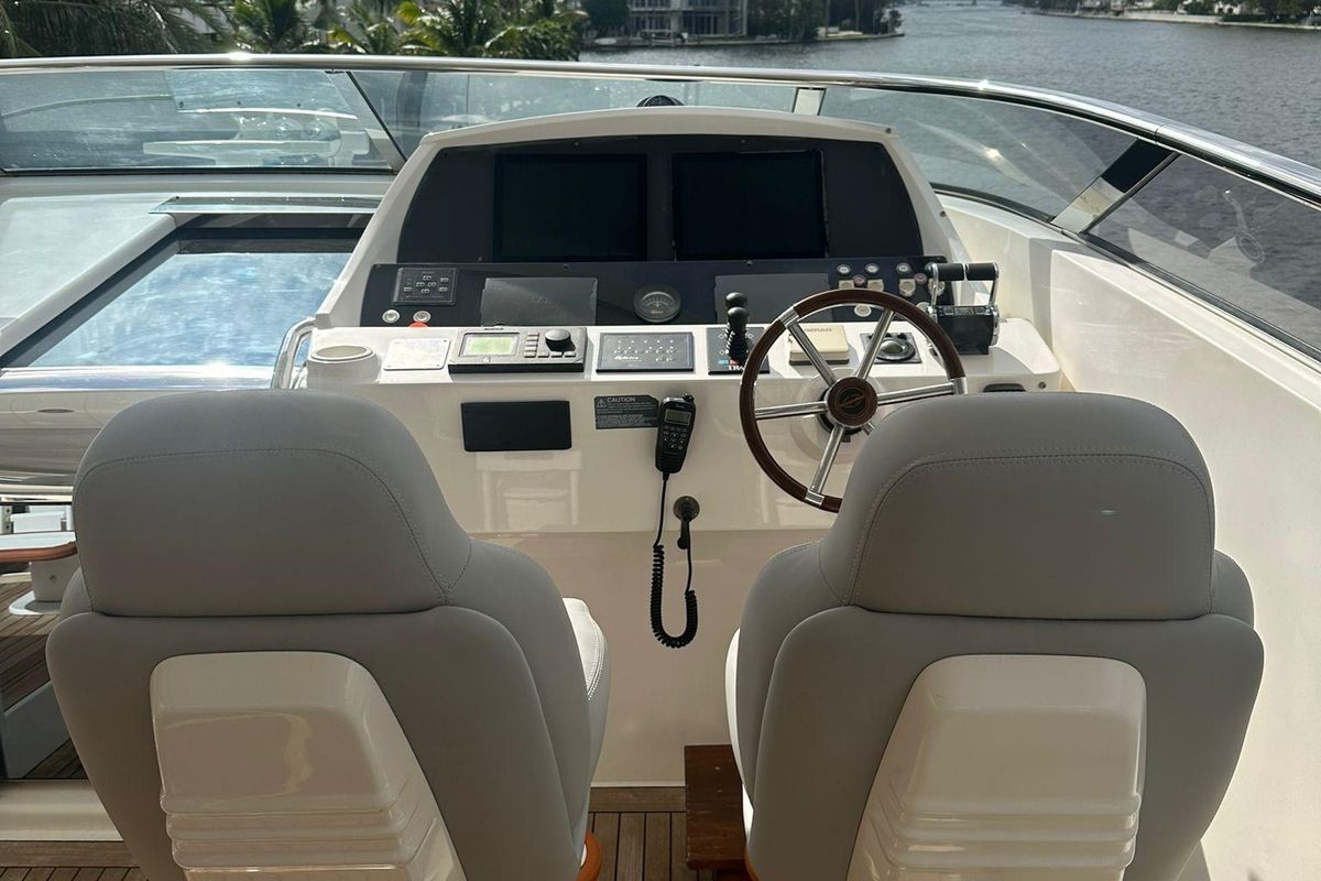 2011 Sunseeker 111 