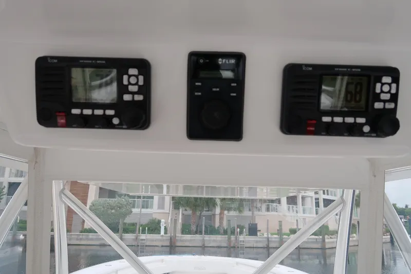 Bad Habit Yacht Photos Pics Control panel of a 2016 Invincible 42 Open Fisherman boat.