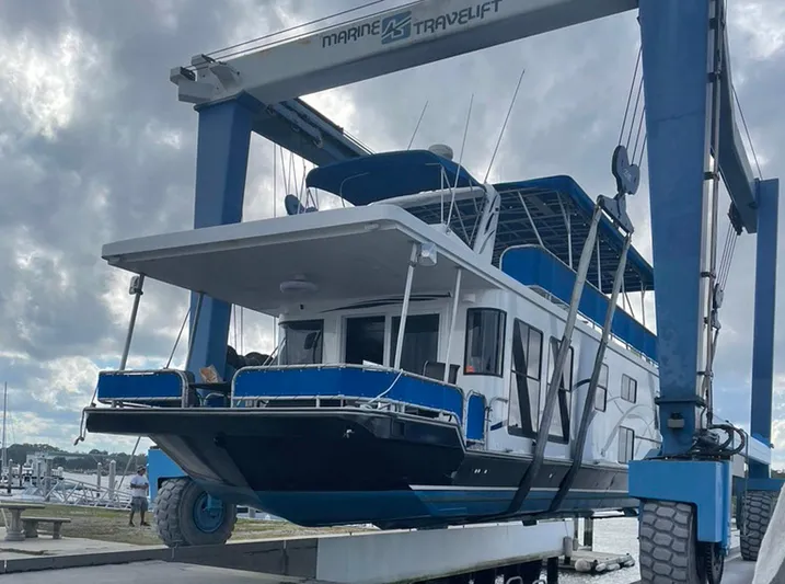 Slippery When Wet Yacht Photos Pics 