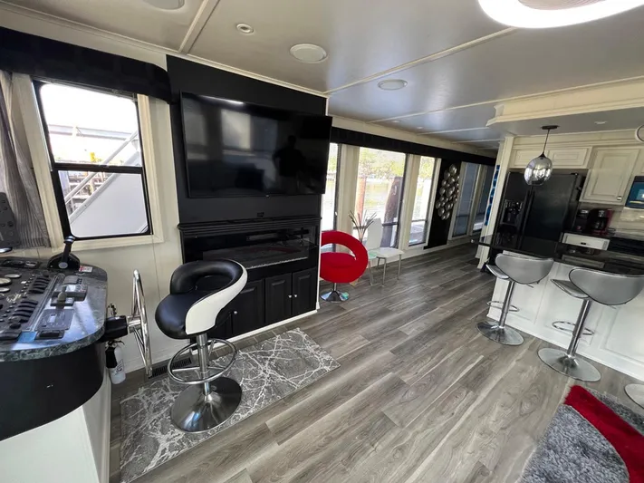 Slippery When Wet Yacht Photos Pics 