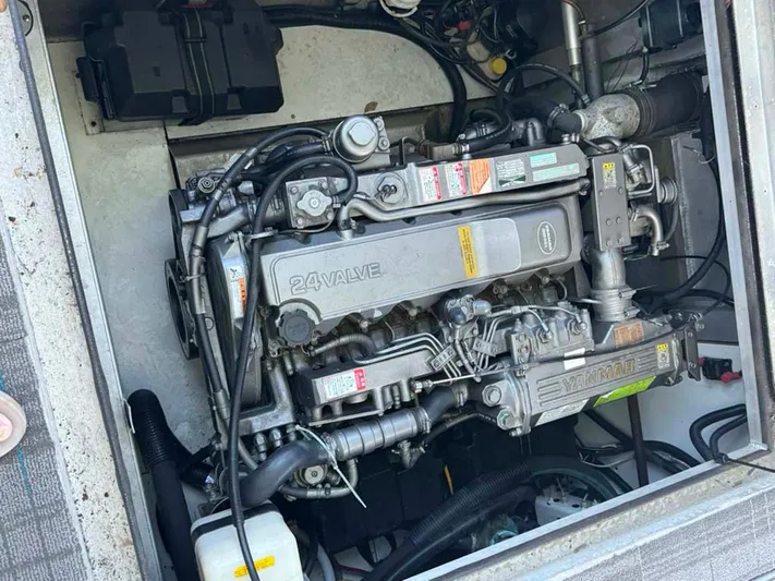 Slippery When Wet Yacht Photos Pics 