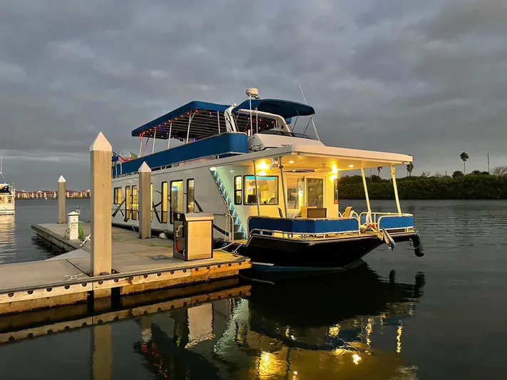 Slippery When Wet Yacht Photos Pics 