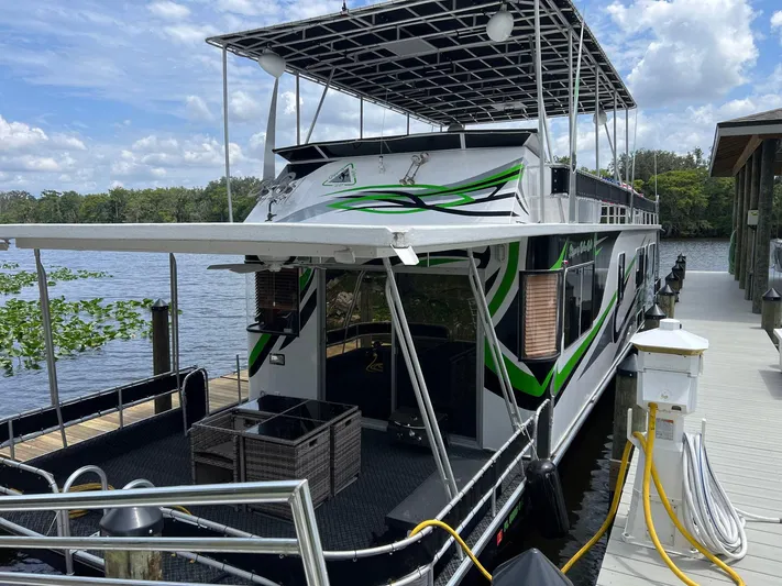 Slippery When Wet Yacht Photos Pics 