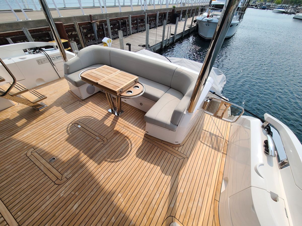 2023 Sunseeker 68 