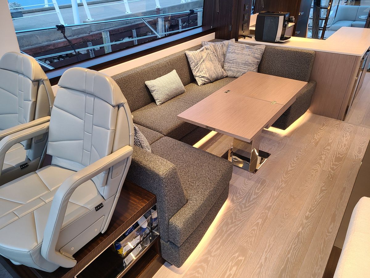 2023 Sunseeker 68 