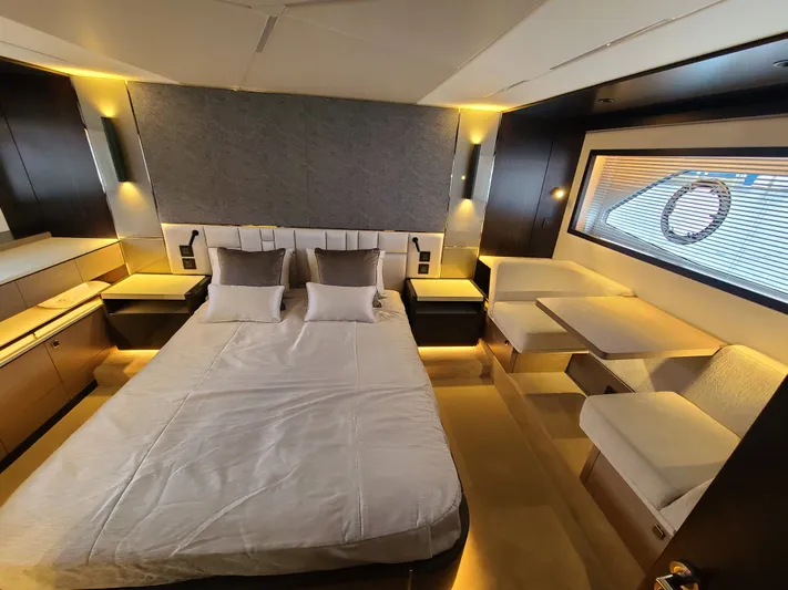 Sweet Tina Yacht Photos Pics 