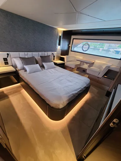 Sweet Tina Yacht Photos Pics 