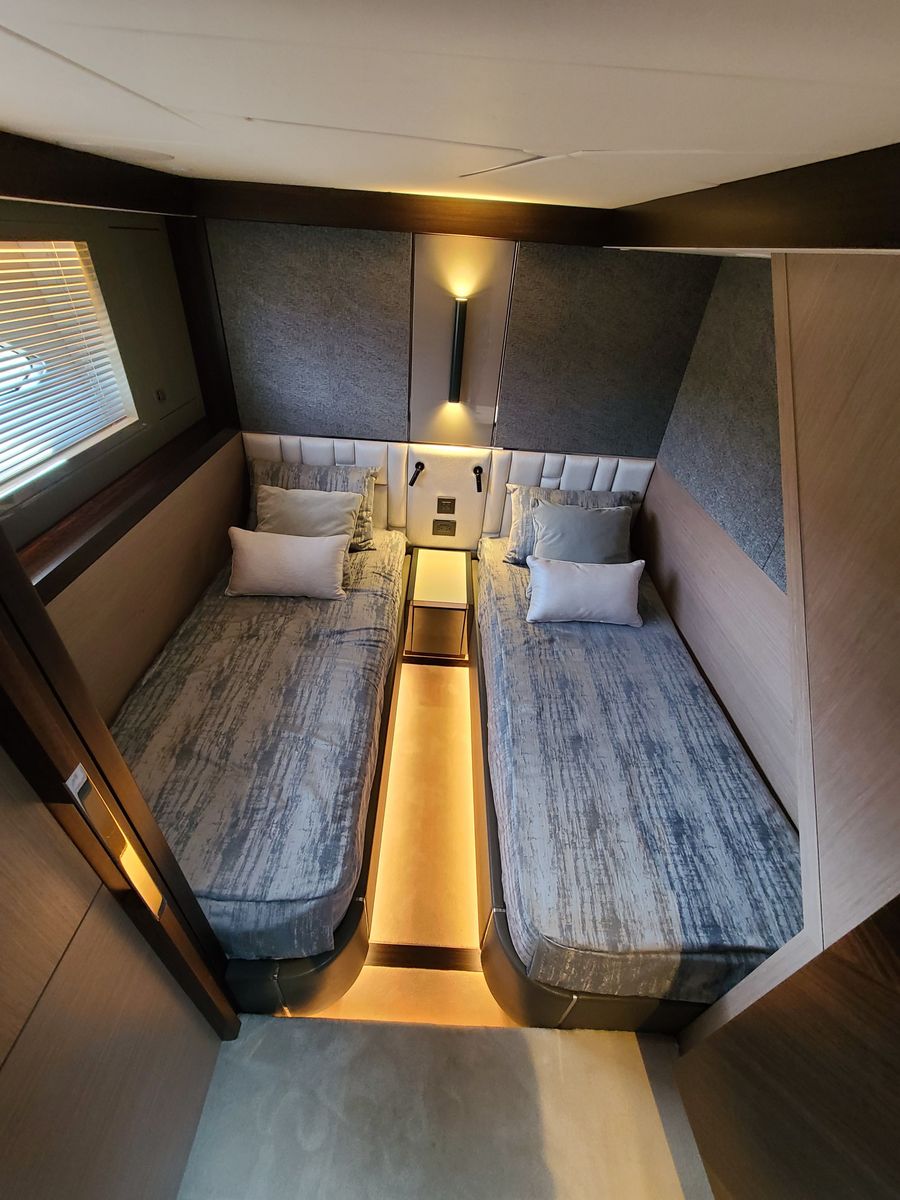 2023 Sunseeker 68 