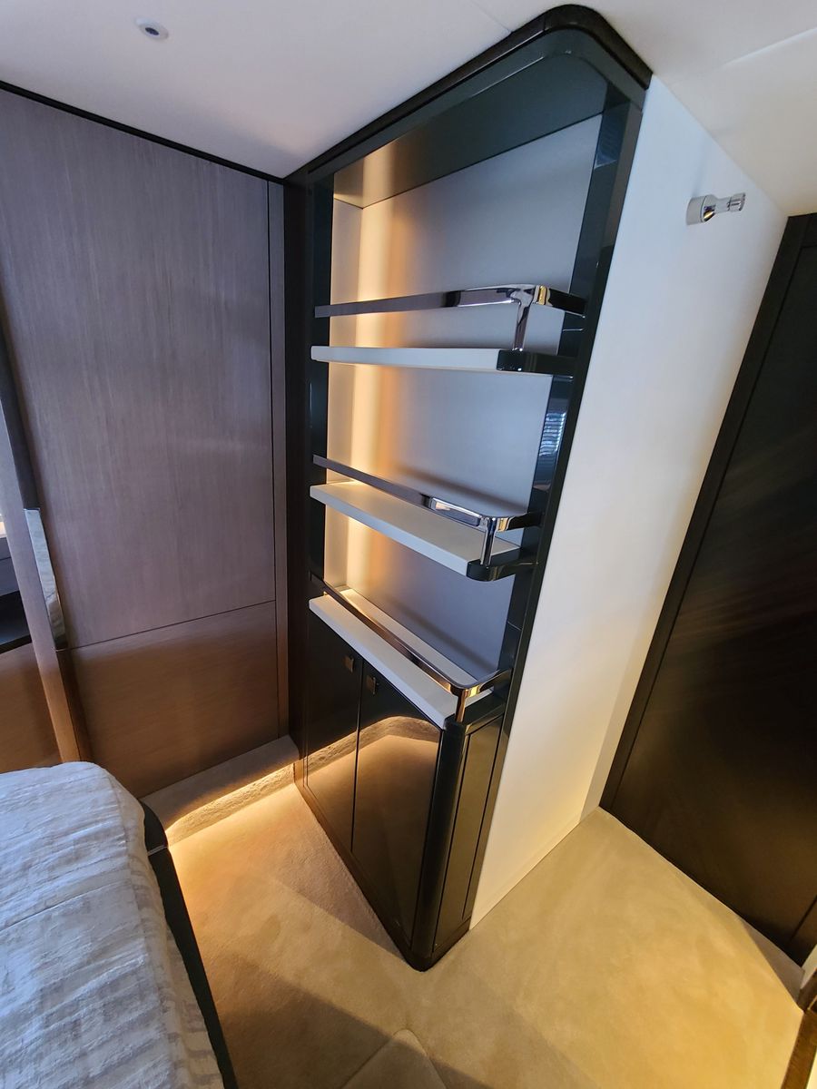 2023 Sunseeker 68 