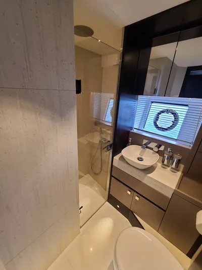 Sweet Tina Yacht Photos Pics 