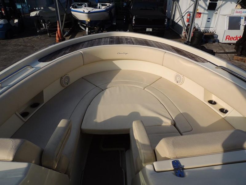 2018 Chris-Craft Calypso 30