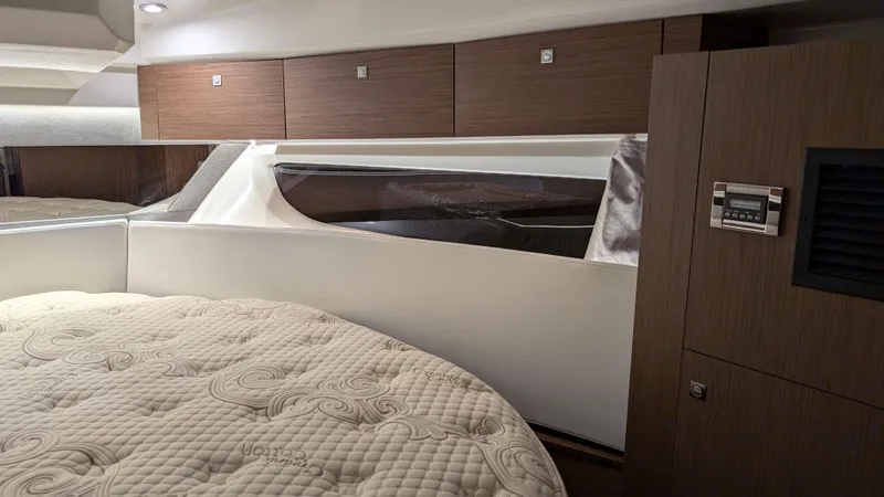 Knot Workin Yacht Photos Pics 