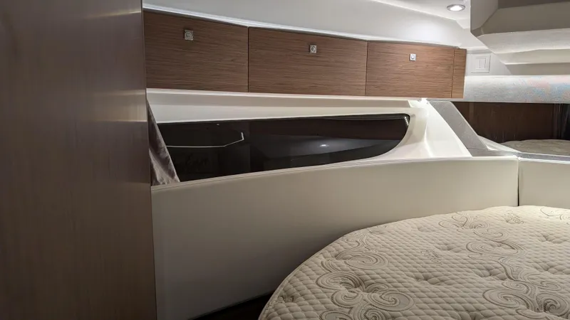 Knot Workin Yacht Photos Pics 