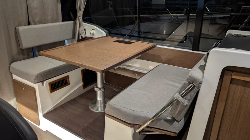 Knot Workin Yacht Photos Pics 