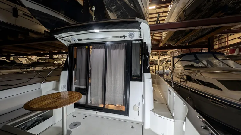 Knot Workin Yacht Photos Pics 