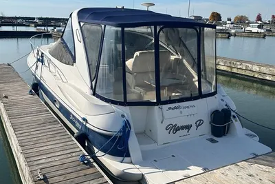 Cruisers Yachts 340 Express