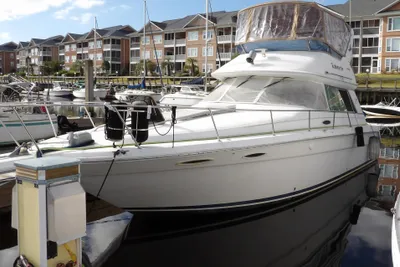 Sea Ray 370 Sedan Bridge