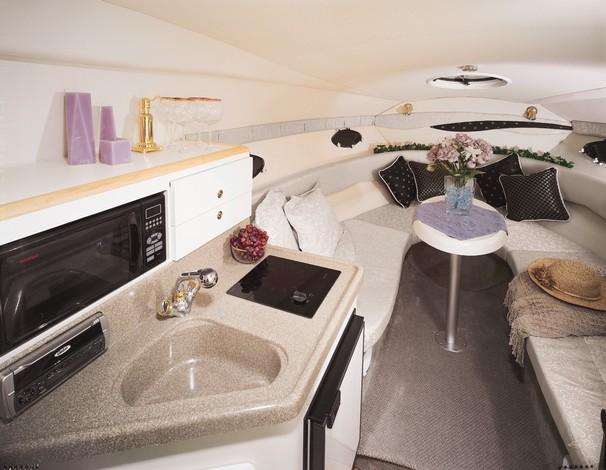 2002 Larson 274 Cruiser for sale - YachtWorld