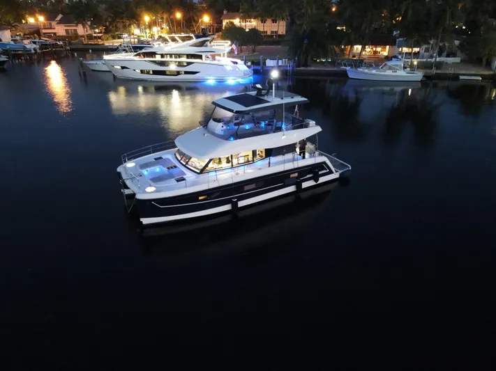 A New Hope Yacht Photos Pics 