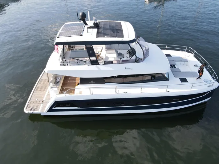 A New Hope Yacht Photos Pics 