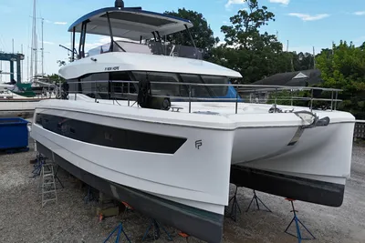 Fountaine Pajot MY 44