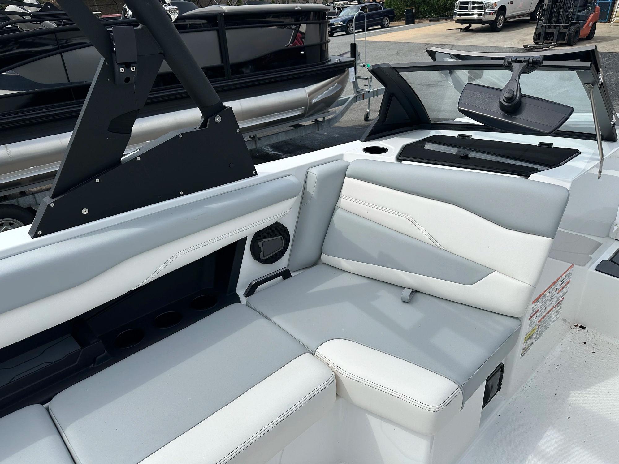 2024 Axis T220r Barcos de esquí y wakeboard en venta YachtWorld
