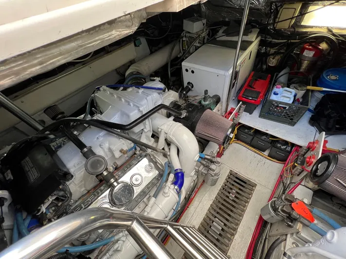 Chaos Yacht Photos Pics 