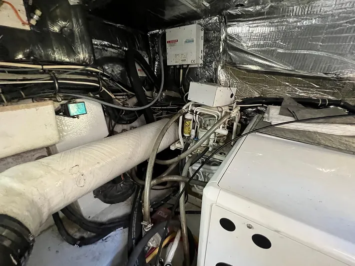 Chaos Yacht Photos Pics 