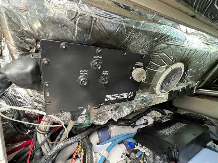 Chaos Yacht Photos Pics 