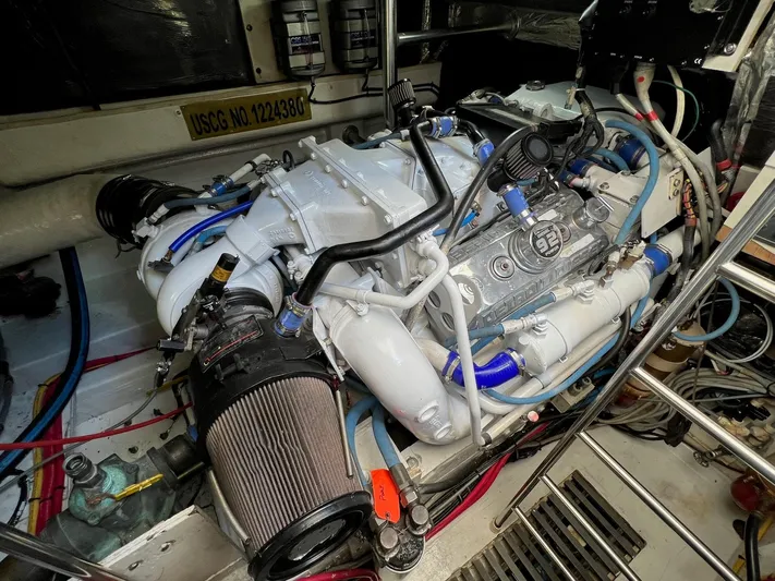 Chaos Yacht Photos Pics 