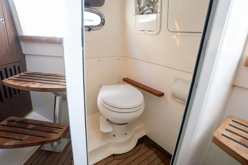 2nd Ammendment Yacht Photos Pics 