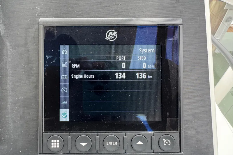  Yacht Photos Pics Display screen of 2024 Beneteau Flyer 9 SUNdeck showing engine hours and RPM.