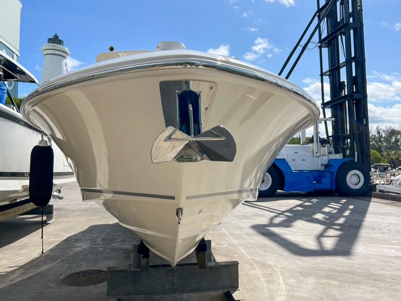 2020 Boston Whaler 280 Vantage