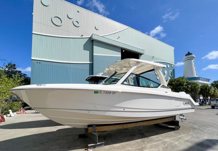 2020 Boston Whaler 280 Vantage