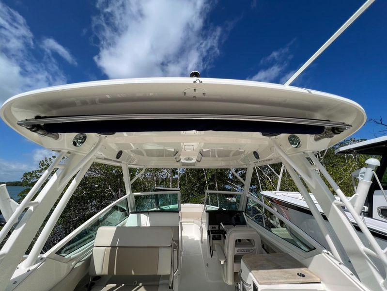 2020 Boston Whaler 280 Vantage