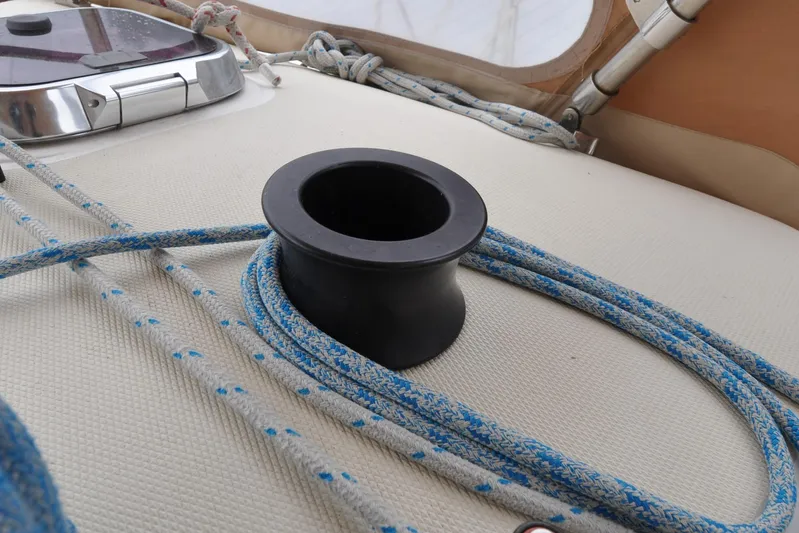 Jezebel Yacht Photos Pics Deck of 2004 Sabre 426 sailboat with ropes and fittings.