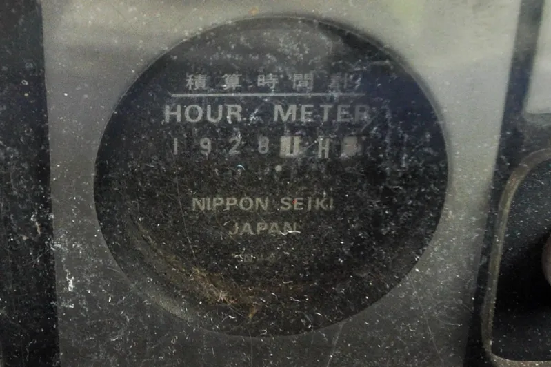 Jezebel Yacht Photos Pics Hour meter display on Sabre 426, 2004 model, showing 1928 hours, Nippon Seiki Japan.