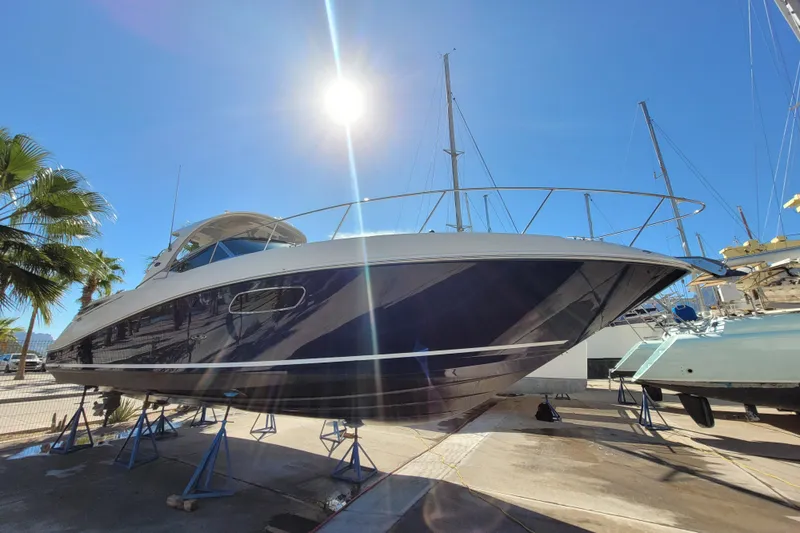  Yacht Photos Pics 2011 Sea Ray 370 Sundancer yacht on stands under bright sun.