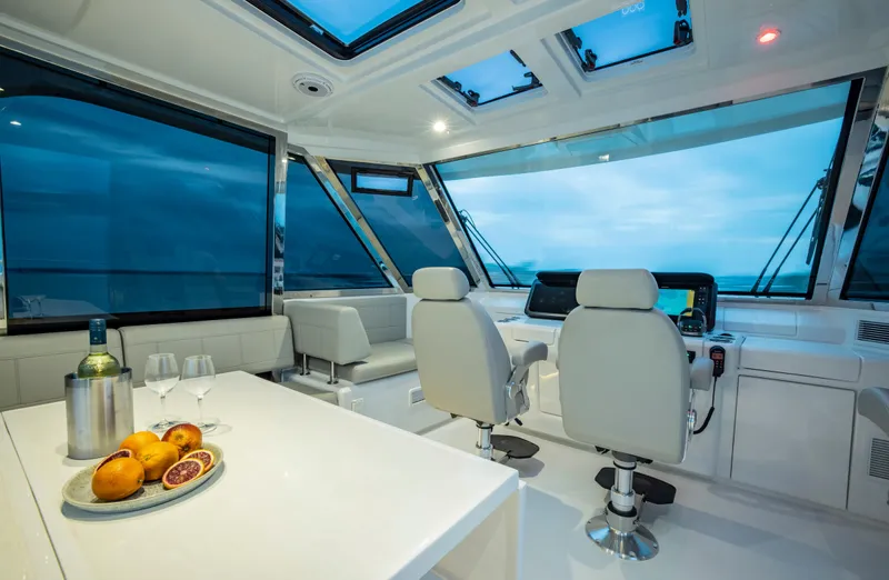  Yacht Photos Pics 2023-Aquila-54-Yacht-MarineMax