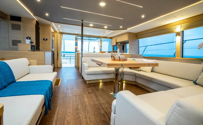  Yacht Photos Pics 2023-Aquila-54-Yacht-MarineMax