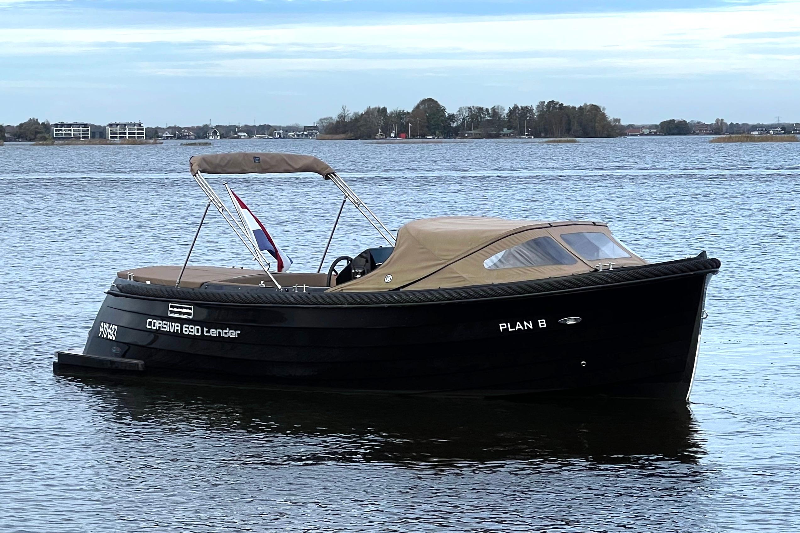 2019 Corsiva 690 Tender