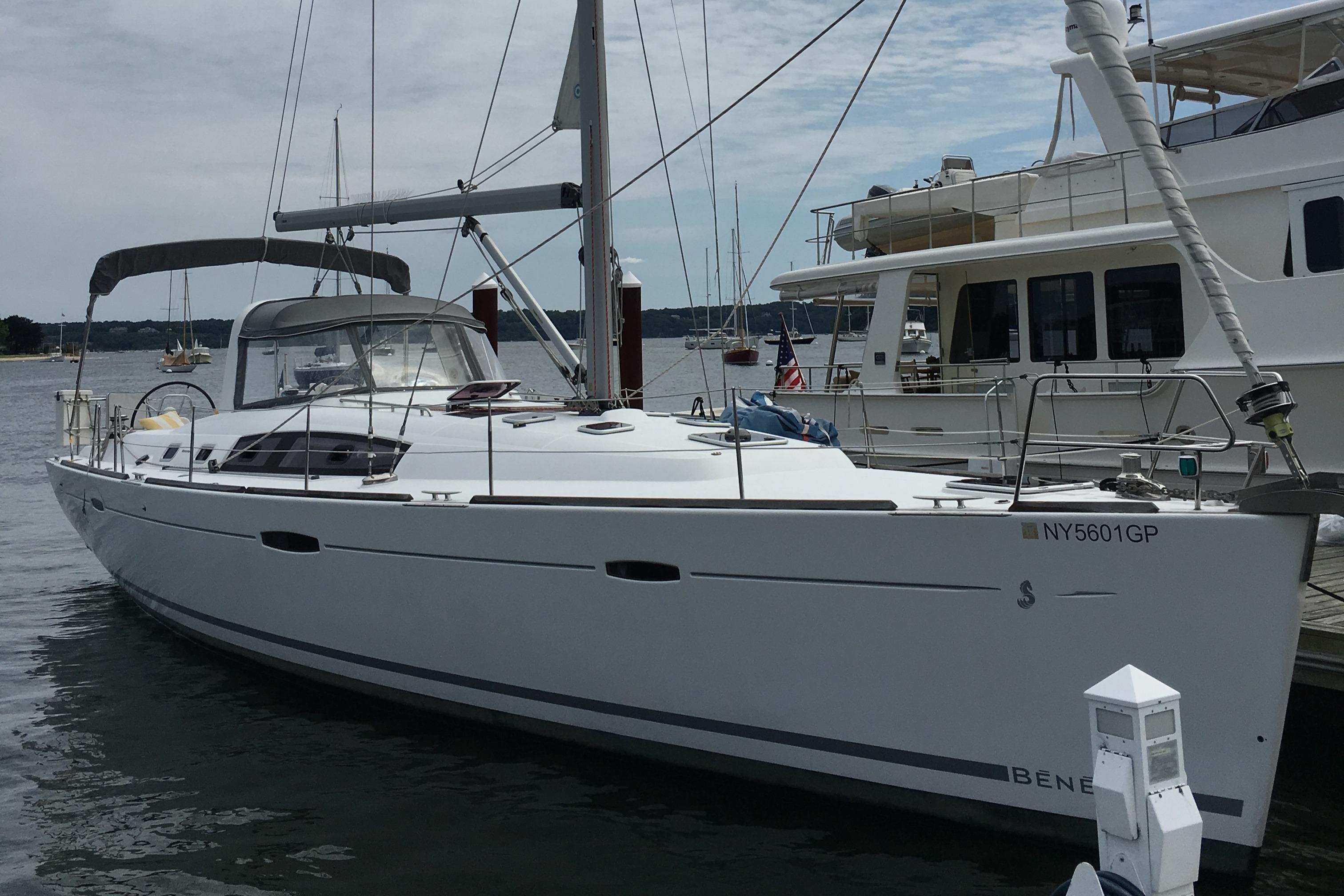 Yacht for Sale, 43 Everglades Yachts Oyster Bay, NY