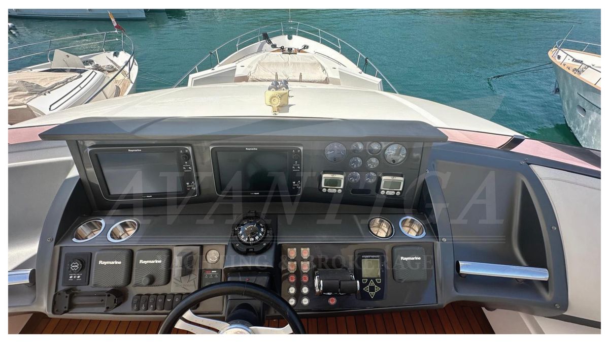 2013 Princess 77 