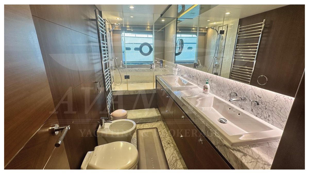2013 Princess 77 