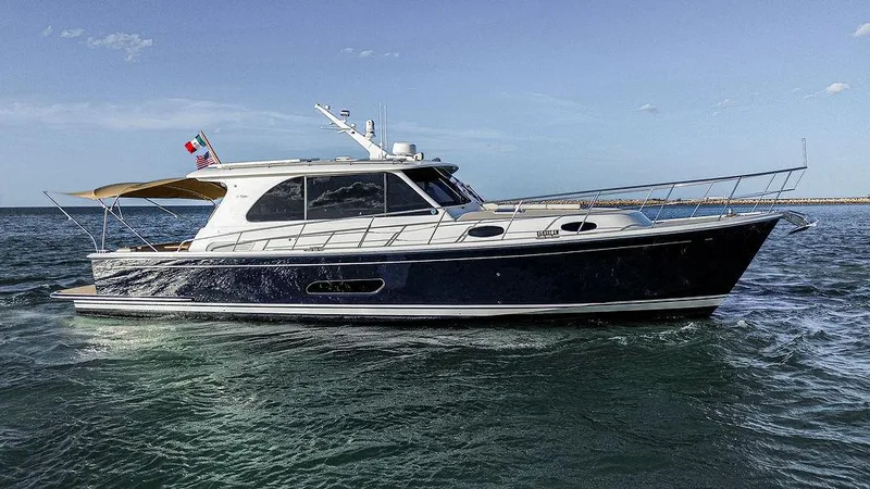 Compass Yacht Photos Pics 
